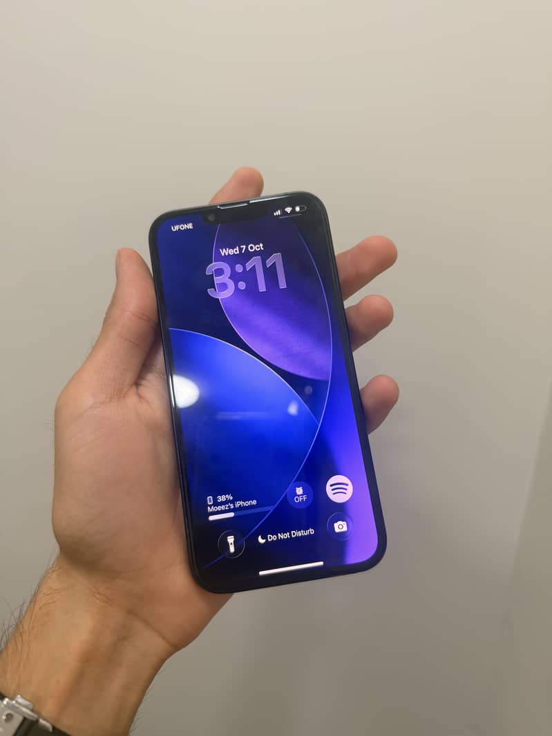 Apple iPhone 13 1