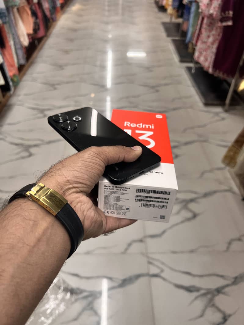 Realme 13 6