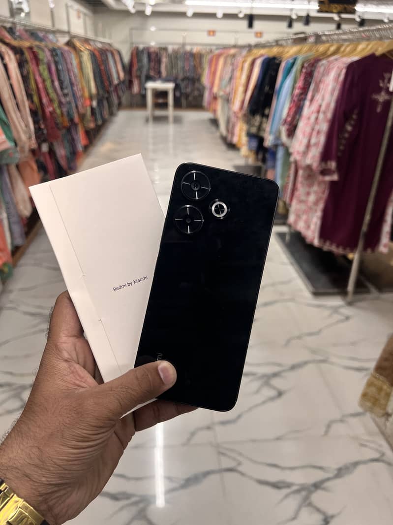 Realme 13 10