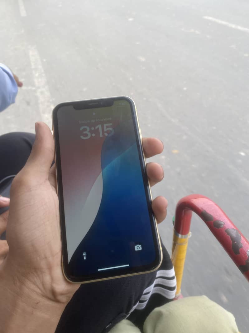 Apple iPhone XR 5