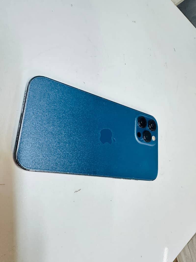 Apple iPhone 12 Pro Max 4