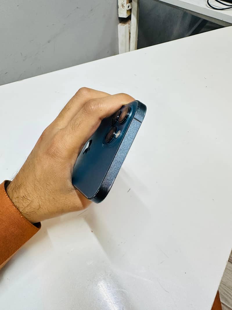 Apple iPhone 12 Pro Max 9