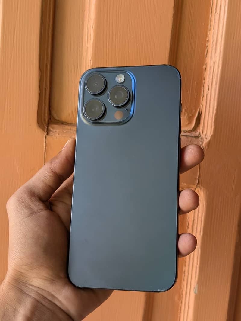 IPhone 15 Pro Max 2