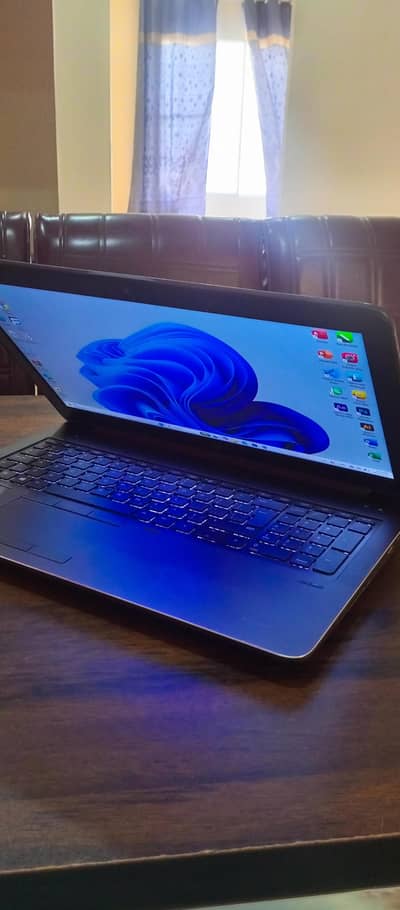 HP zbook