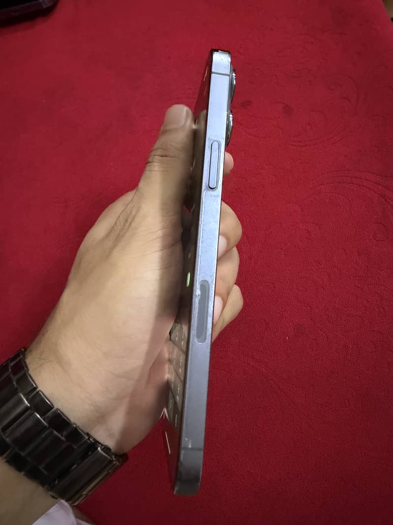 Apple iPhone 13 Pro Max 3