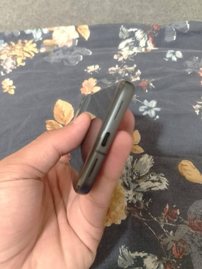 Google Pixel 8 1