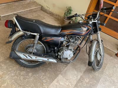 Honda CG 125 (Urgent Sale)
