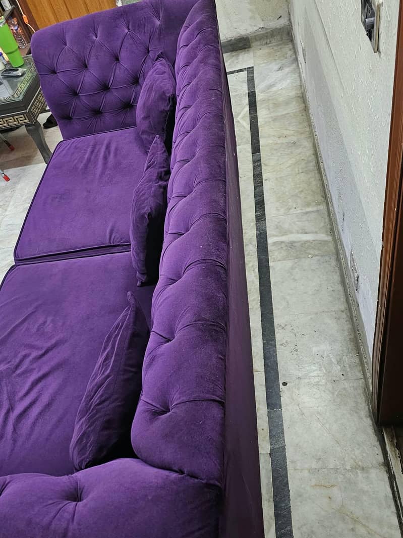 sofa (4 seater) 0