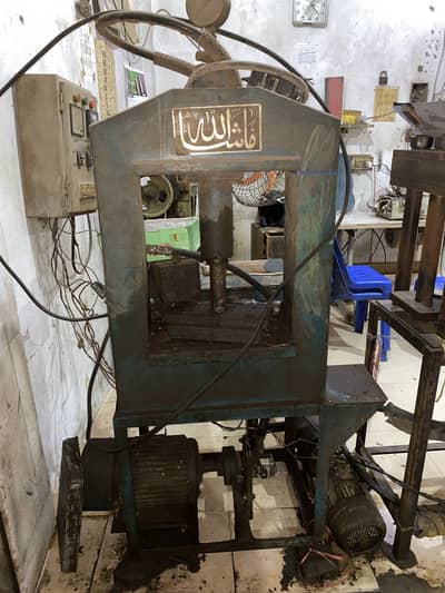 Hydraulic press for sale