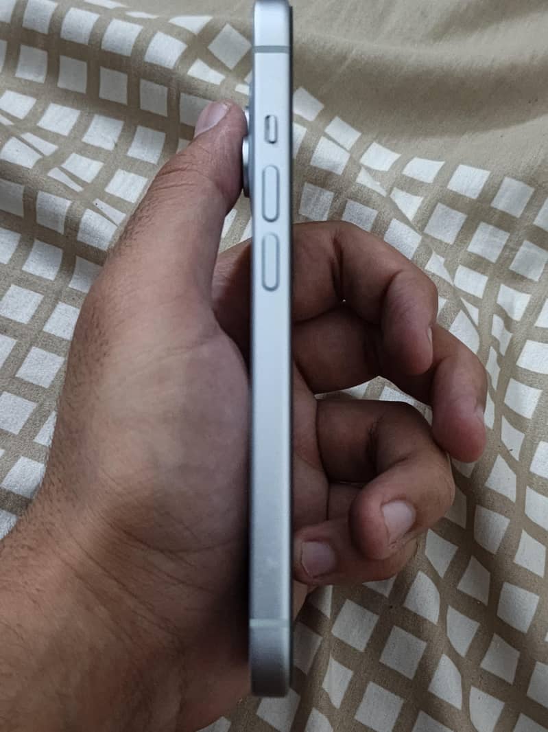 Apple iPhone 15 mdm 3