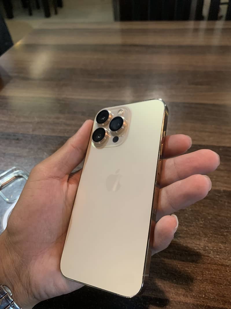Apple iPhone 13 Pro 2