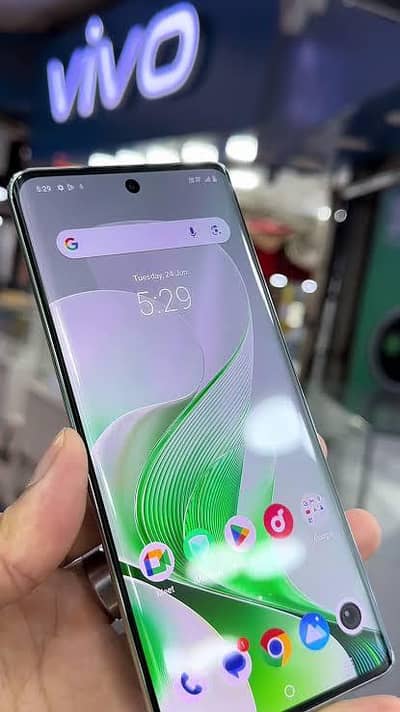 Vivo V40e