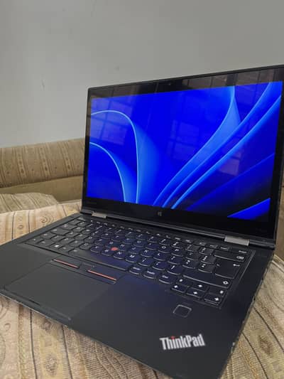 Lenovo ThinkPad X1 Yoga (1st Generation) 2-in-1 touchscreen laptop