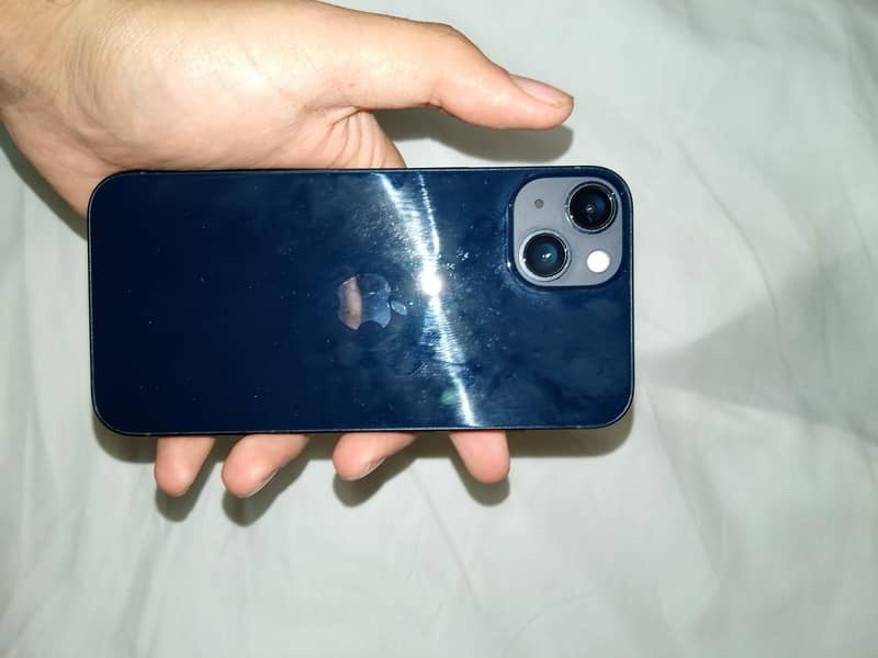 Apple iPhone 13 0