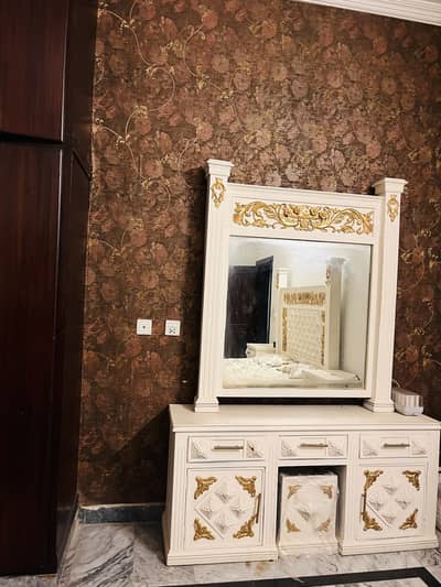 Off white bed