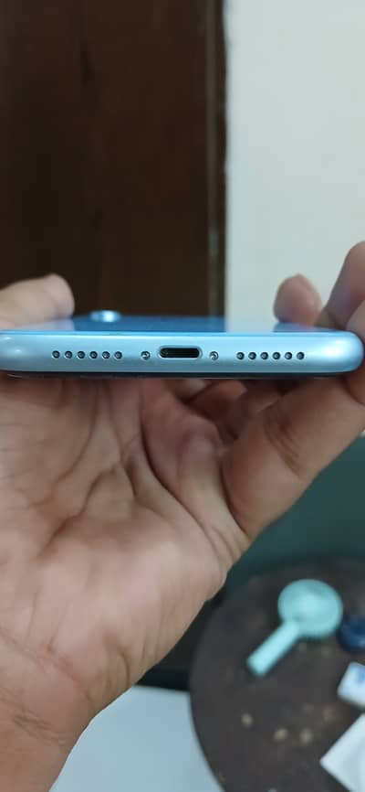 Apple iPhone XR