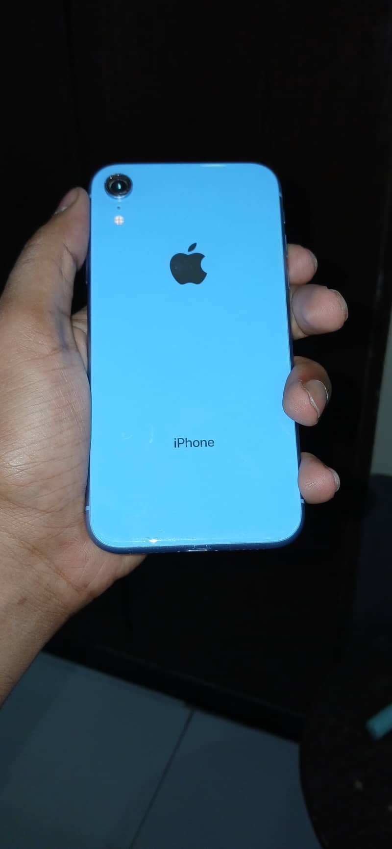 Apple iPhone XR 4