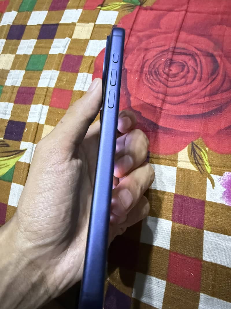 Apple iPhone 17 Pro Max 5