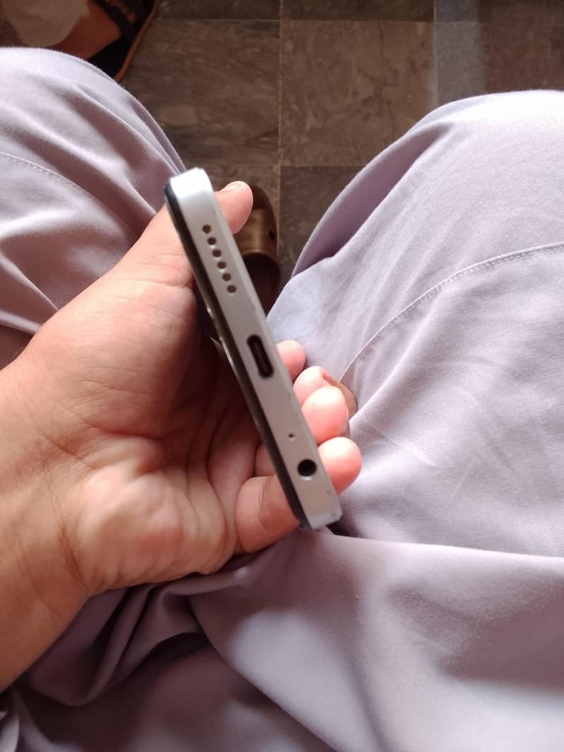 Tecno Spark 20C 3