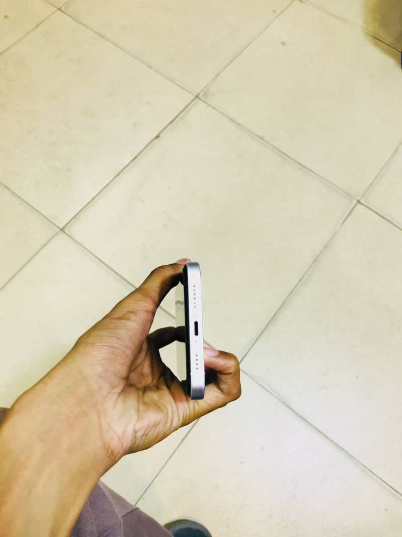Apple iPhone 17 Pro Max 2