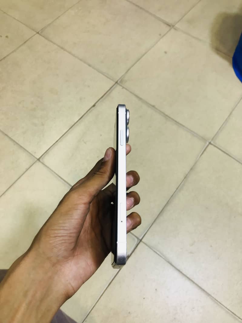 Apple iPhone 17 Pro Max 3
