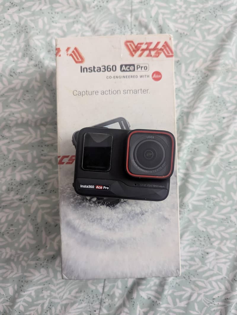 insta 360 ace pro 1