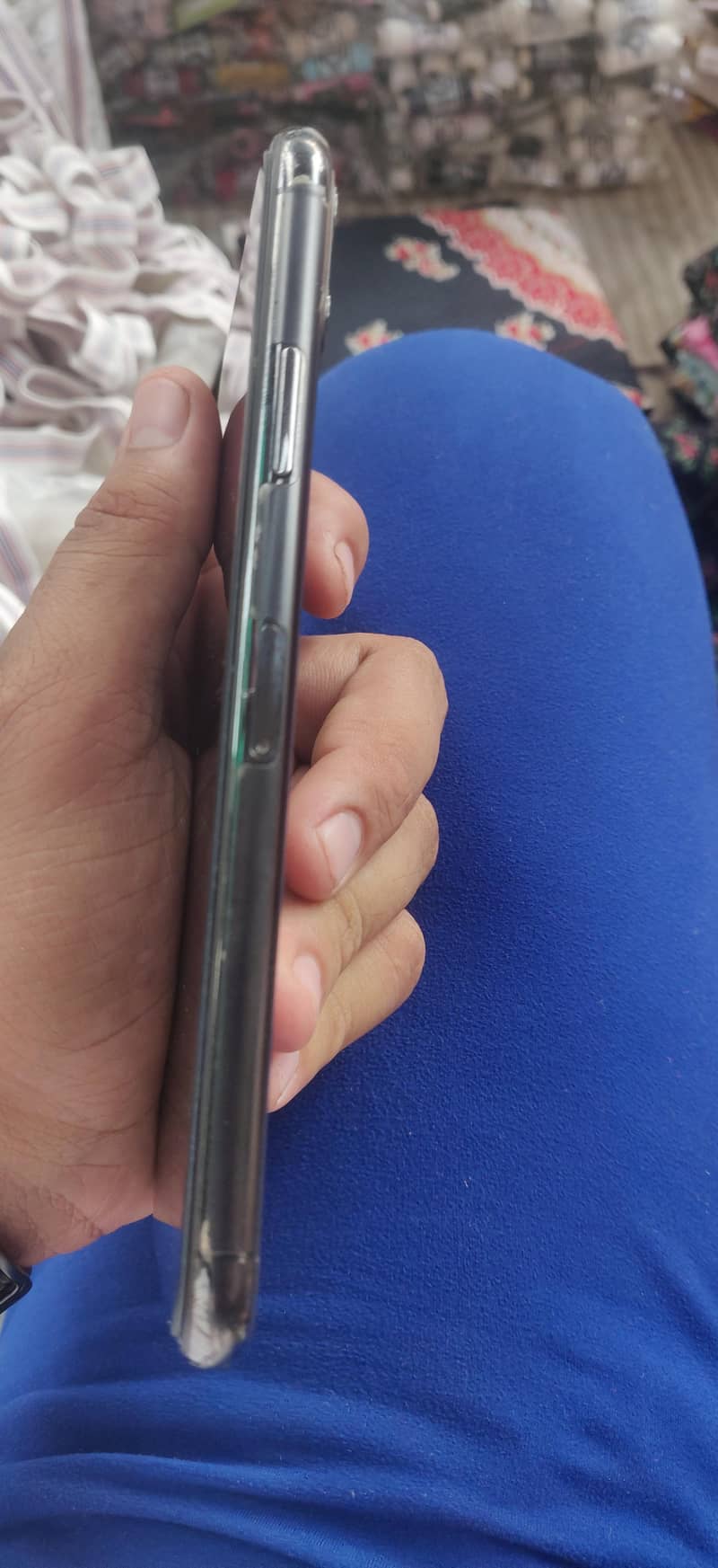 Apple iPhone 11 Pro Max 4