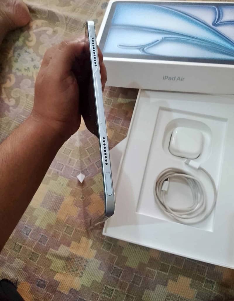 IPAD APPLE M3 4