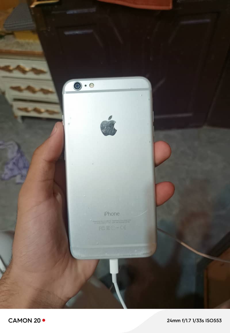 Apple iPhone 6 Plus 3