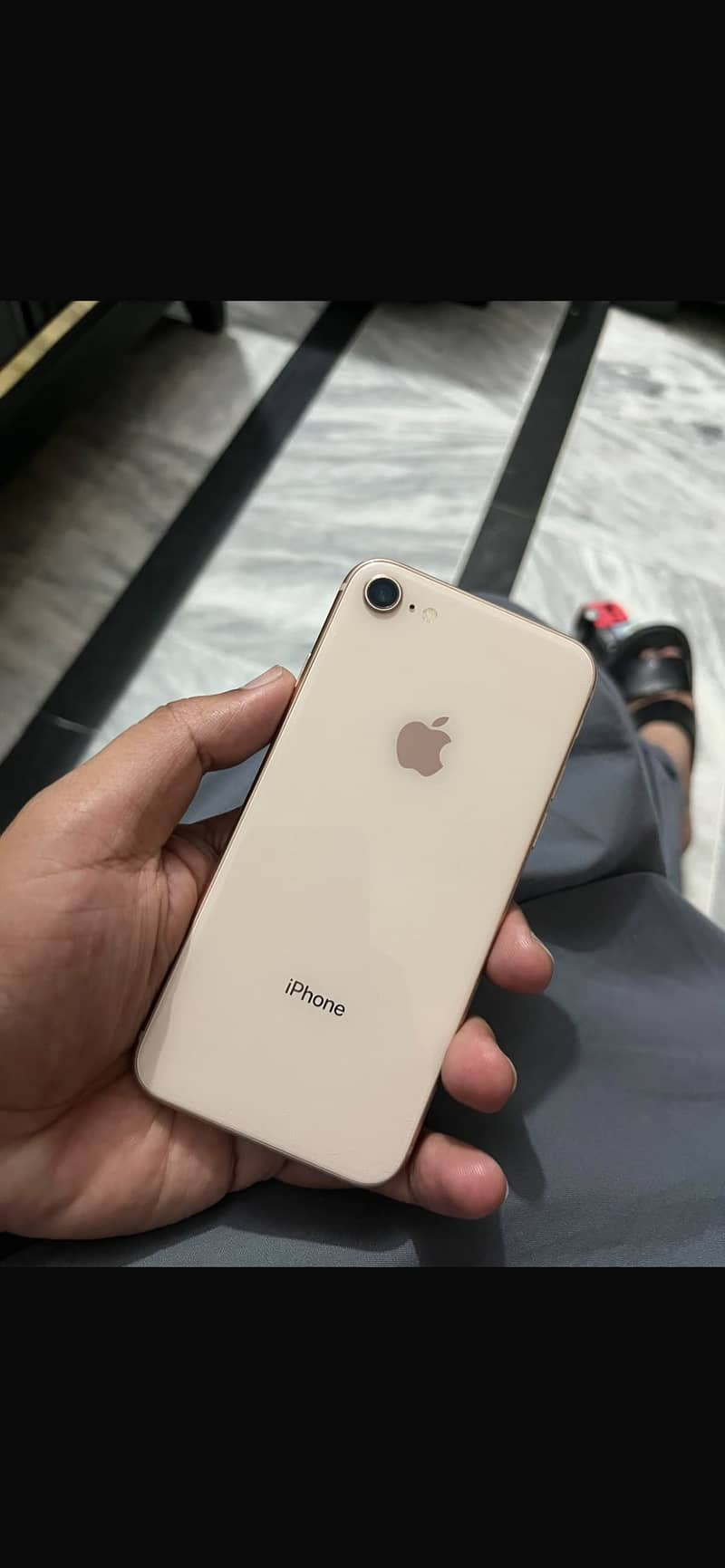 Apple iPhone 8 1