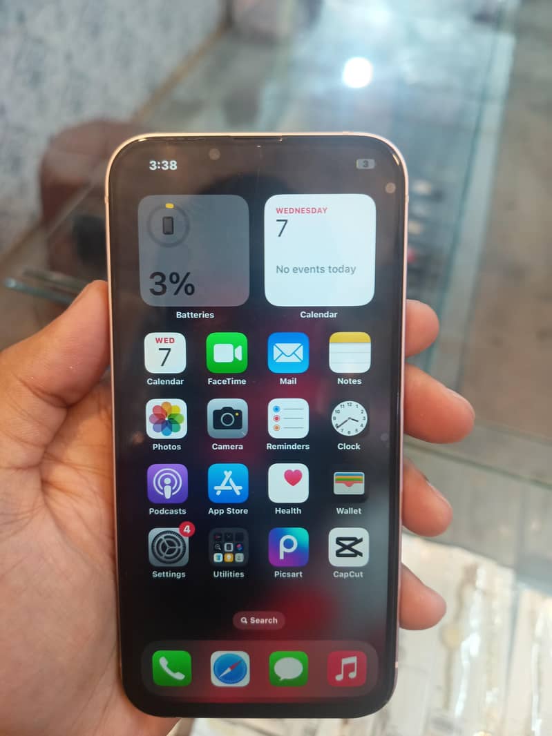 Apple iPhone 13 3