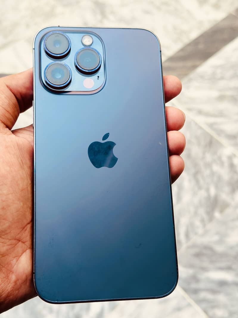 Apple iPhone 14 Pro Max 0