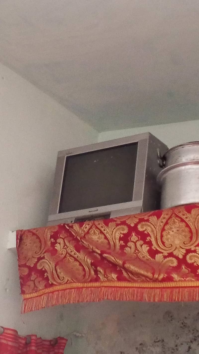 penasonic TV 4