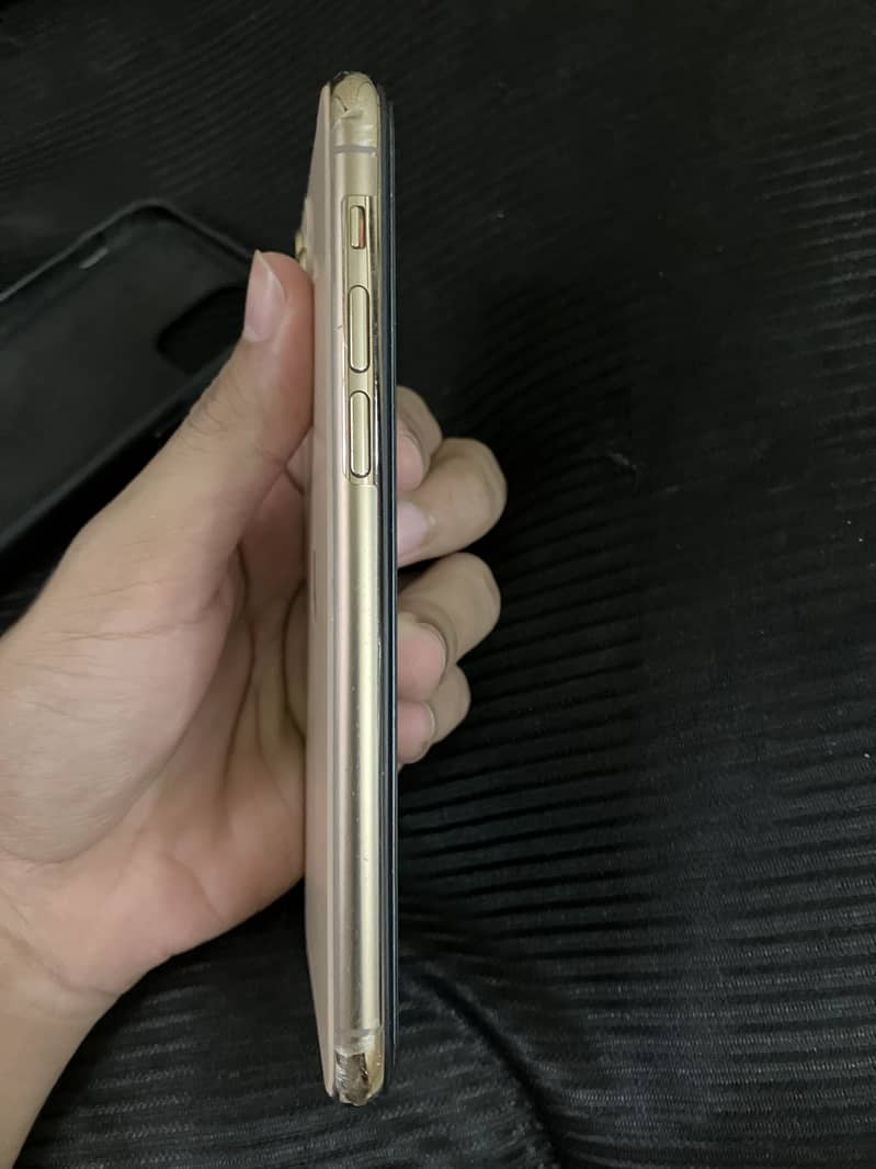 Apple iPhone 11 Pro 8