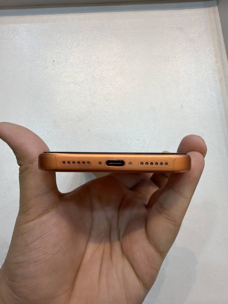 Apple iPhone 17 Pro Max 3