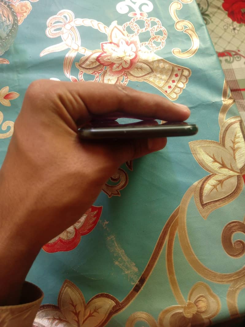 Apple iPhone 7 Plus 4