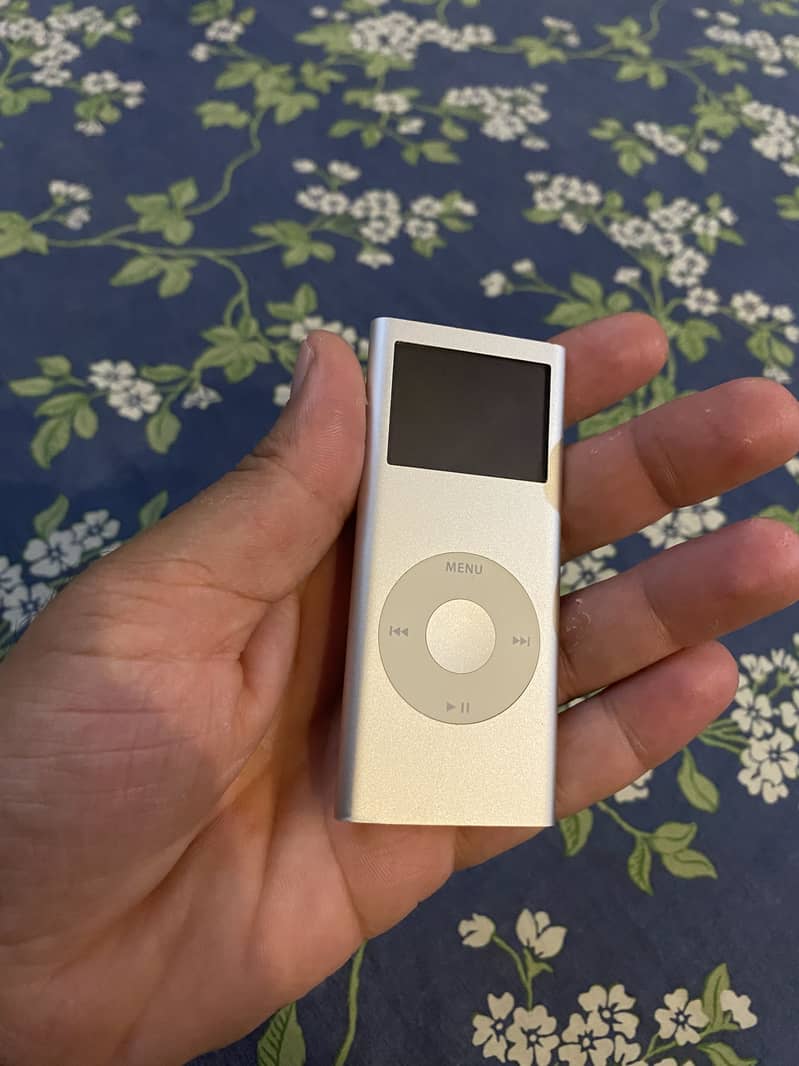 IPOD NANO 2 0