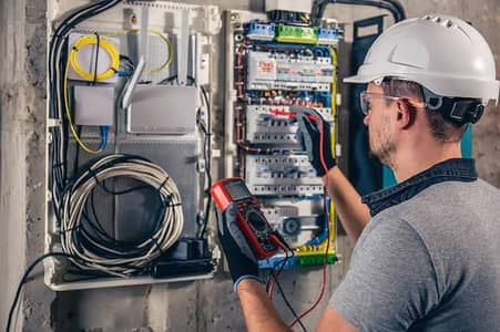 electrician helper and trainee required khana aur rehaish available