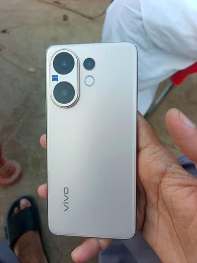 Vivo V60
