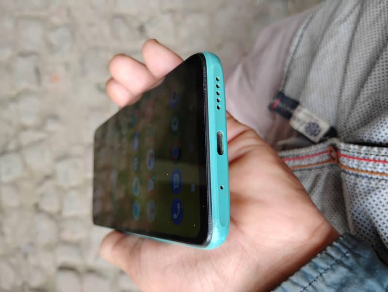Xiaomi POCO C40 2