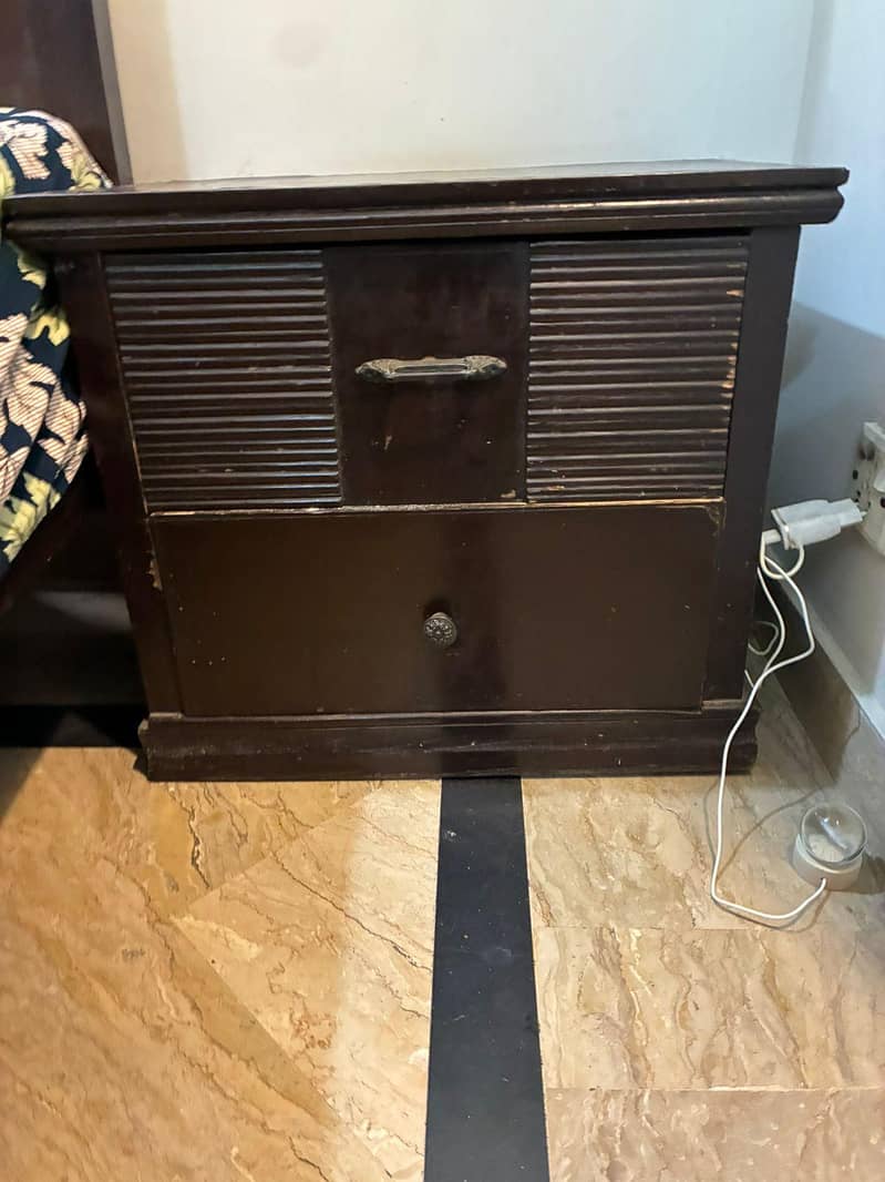 bed with dressing and side table 1