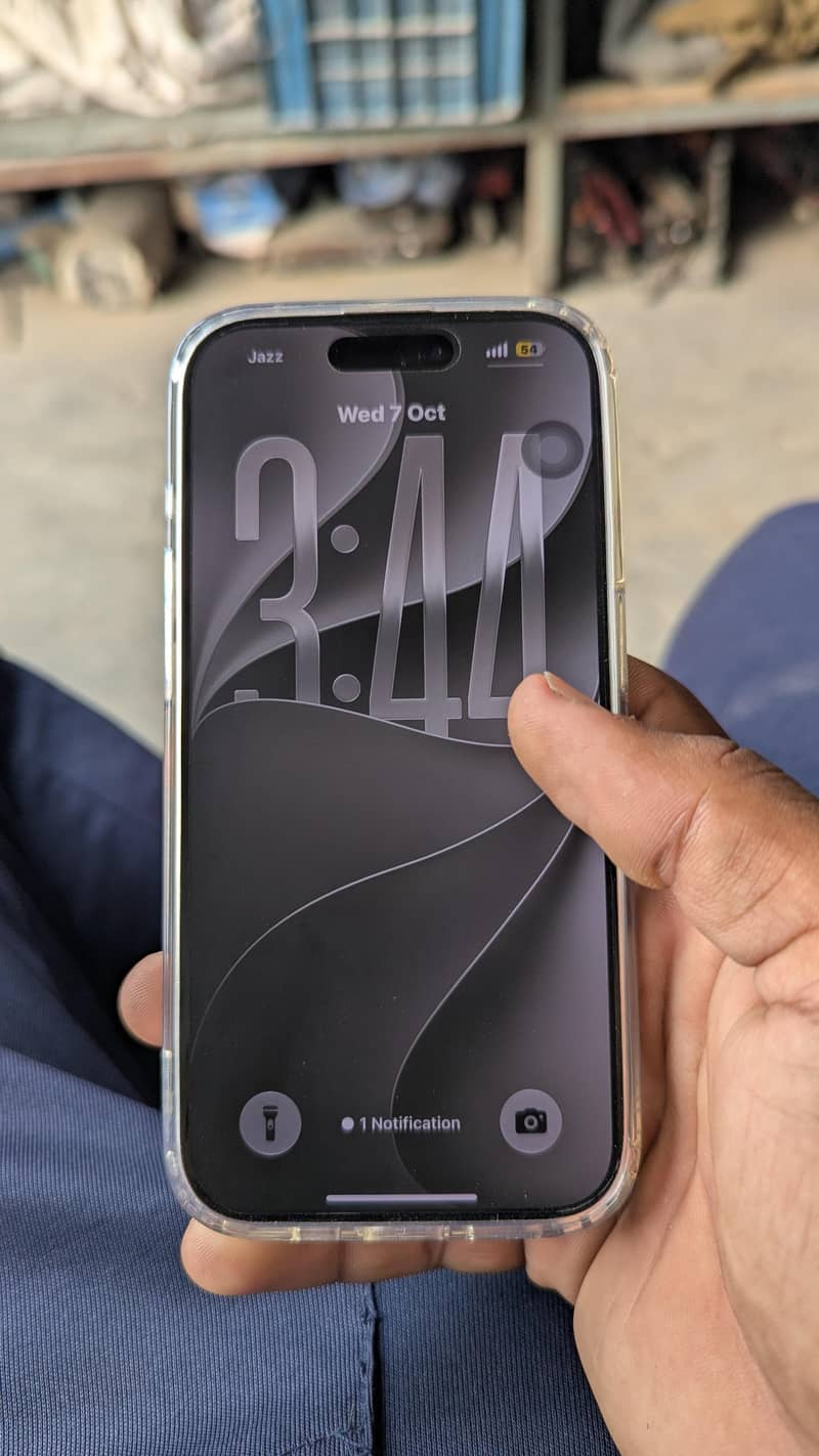 Apple iPhone 15 Pro 6