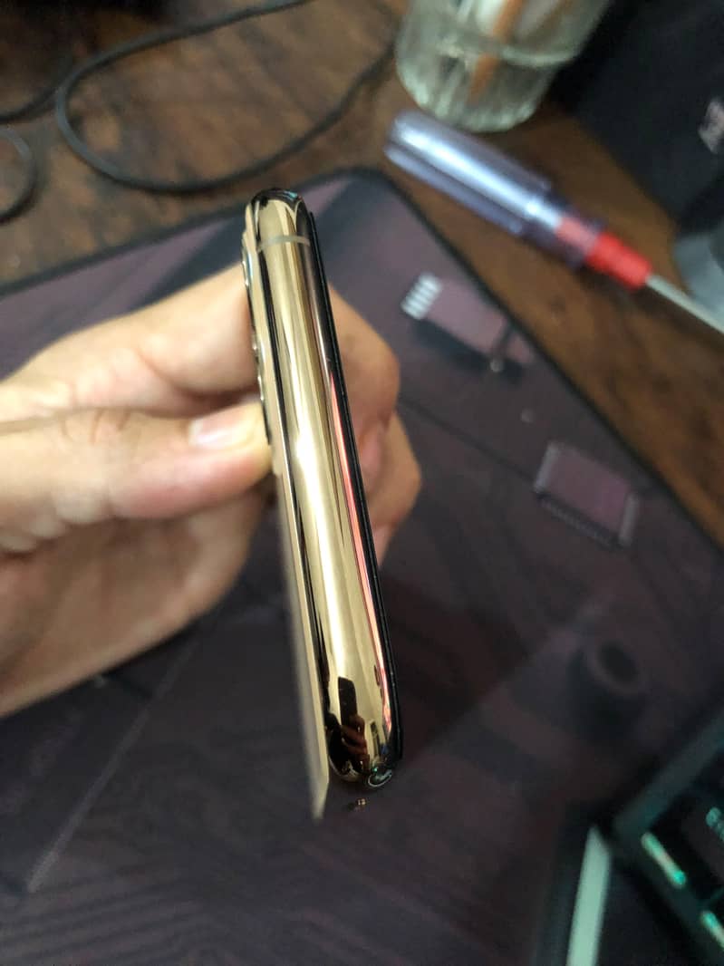 Apple iPhone 11 Pro Max 3