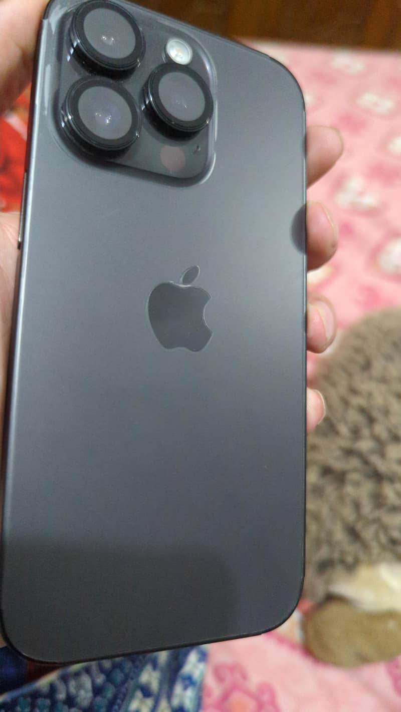 Apple iPhone 14 Pro 2