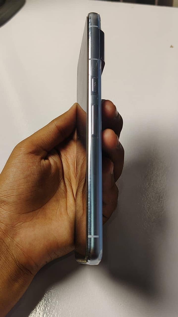 Google Pixel 8 Pro 4