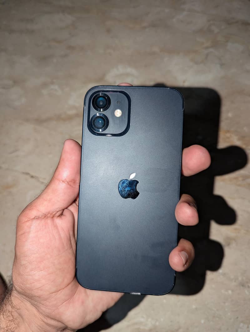 Apple iPhone 12 2