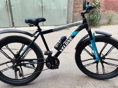 Mountain Bike brand new only 2 days old