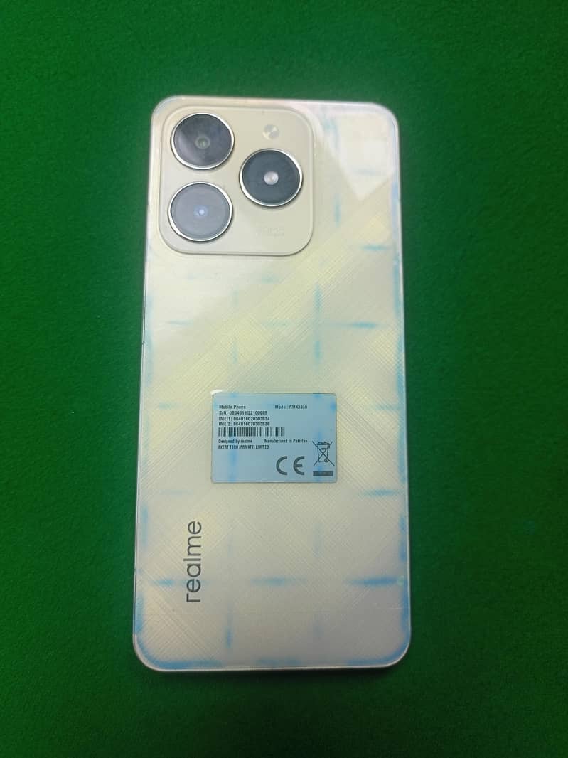 Realme C61 7