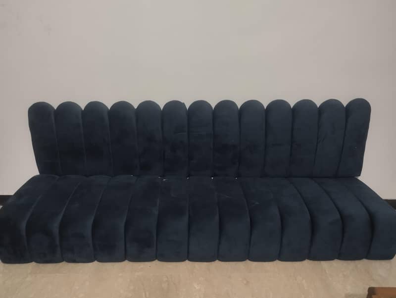 long sofa 0