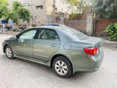 Toyota Corolla Altis 2011
